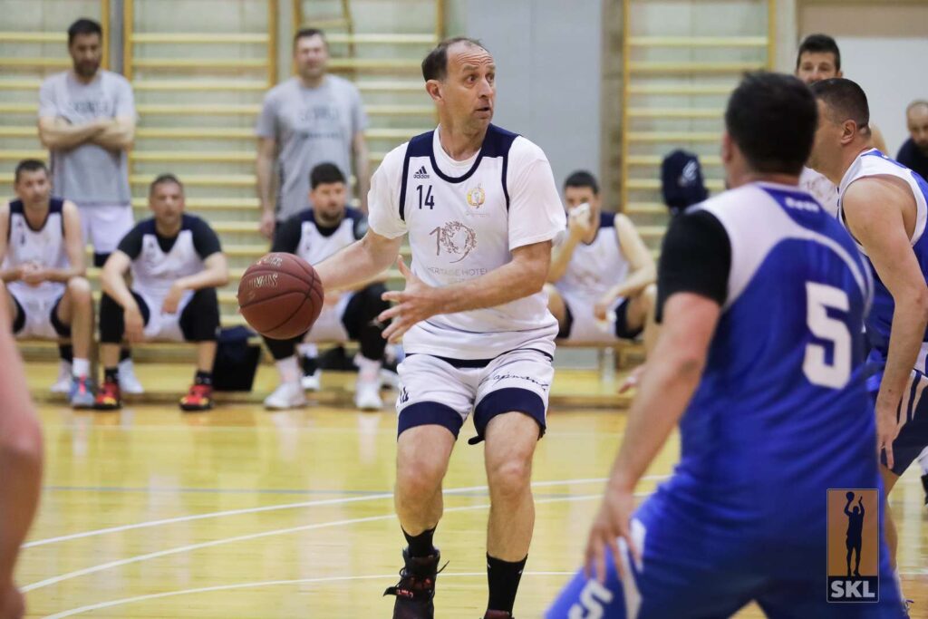 Nikša Sirotković