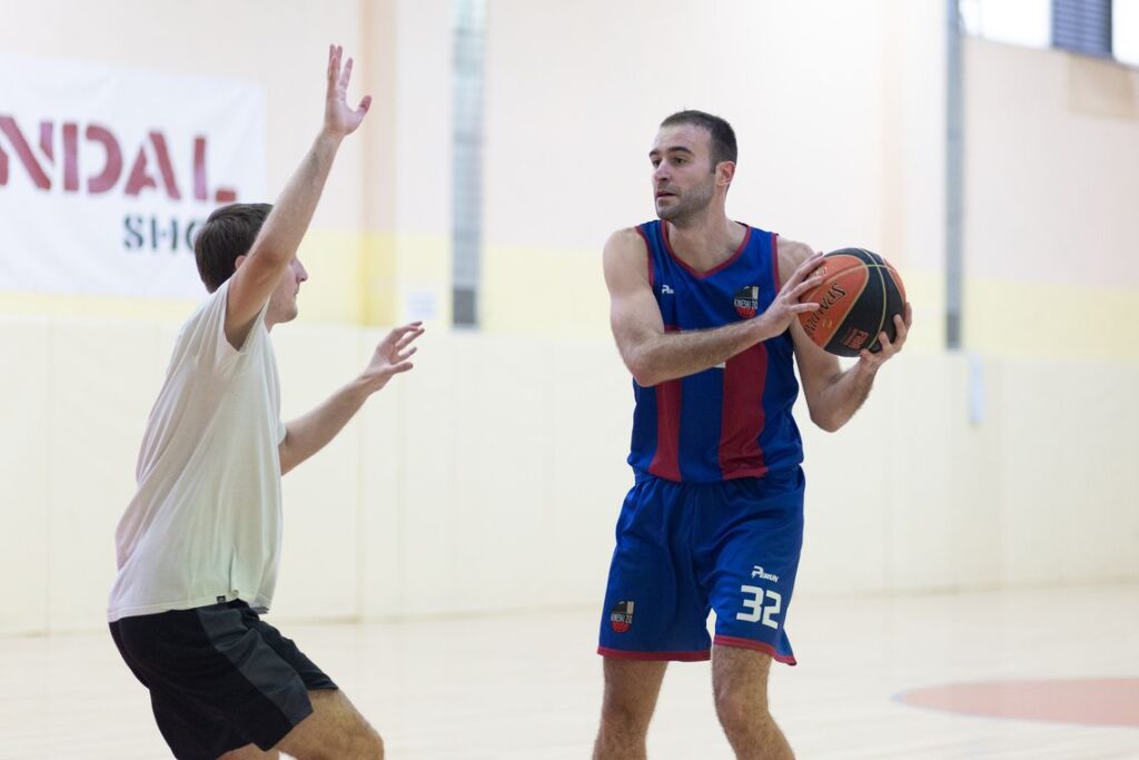 Niko Buntić