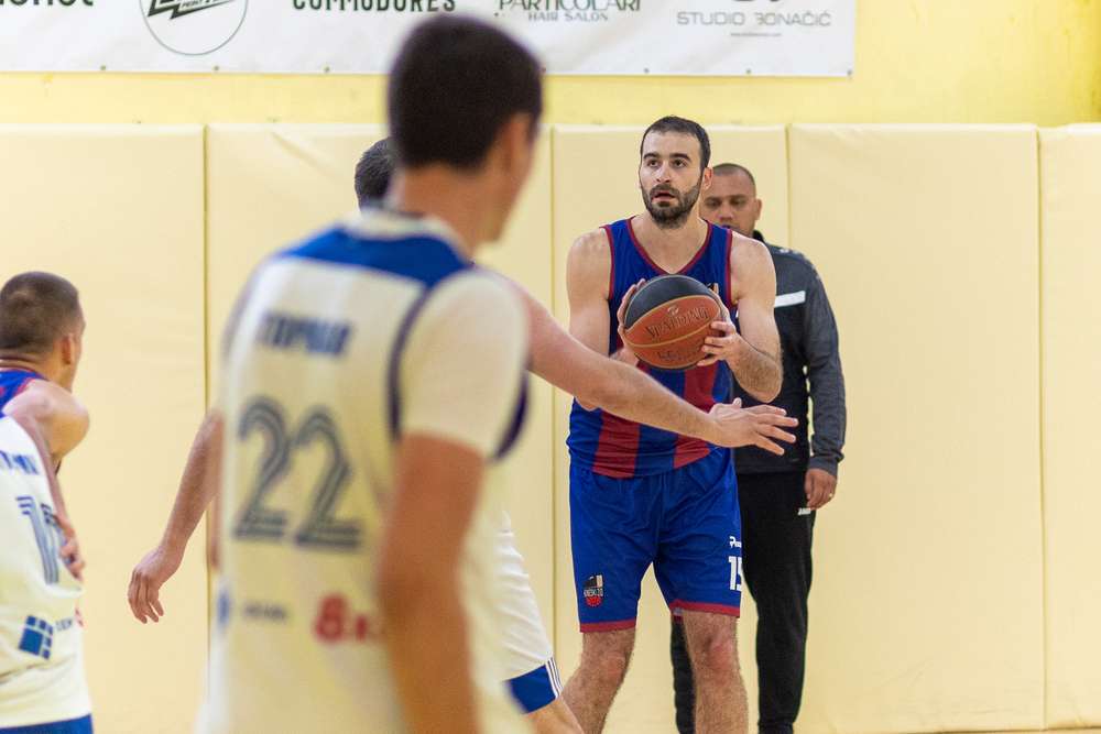 Niko Buntić